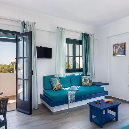 Chantaloukas Apartment *