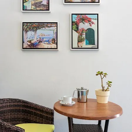 Chantaloukas Apartment